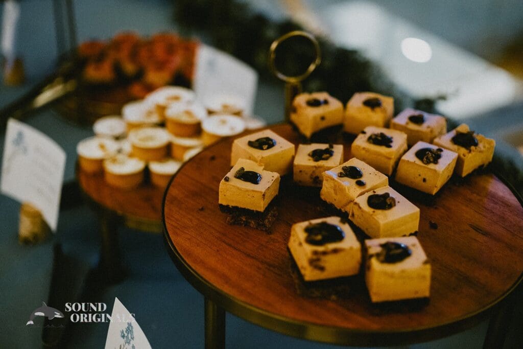 Photographer captures yummy desserts in a Rembrandt Yard Wedding