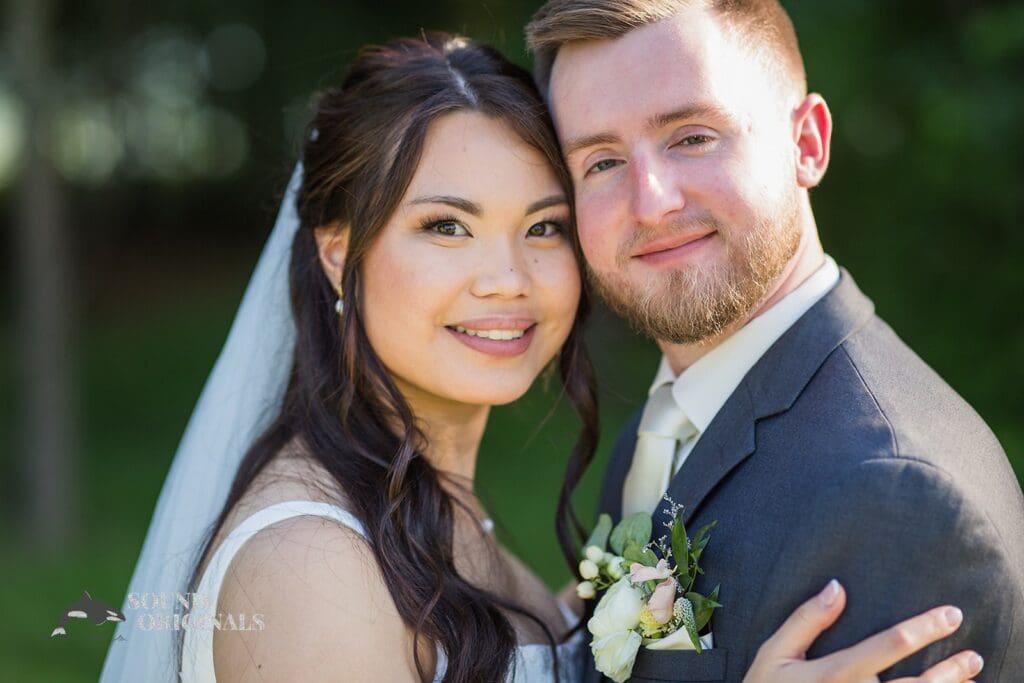 Beautiful photo of bride and groom at The Oakley on the Lake Wedding