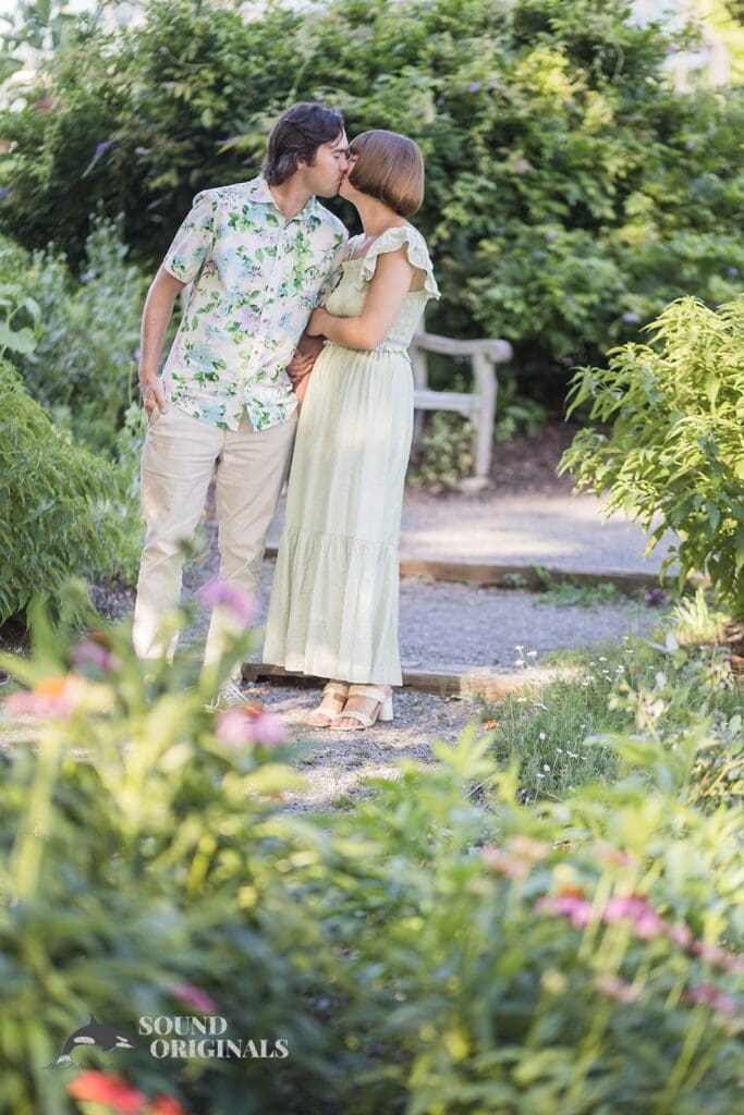 Meadowlark Garden Engagement // Isaiah + Abigail -