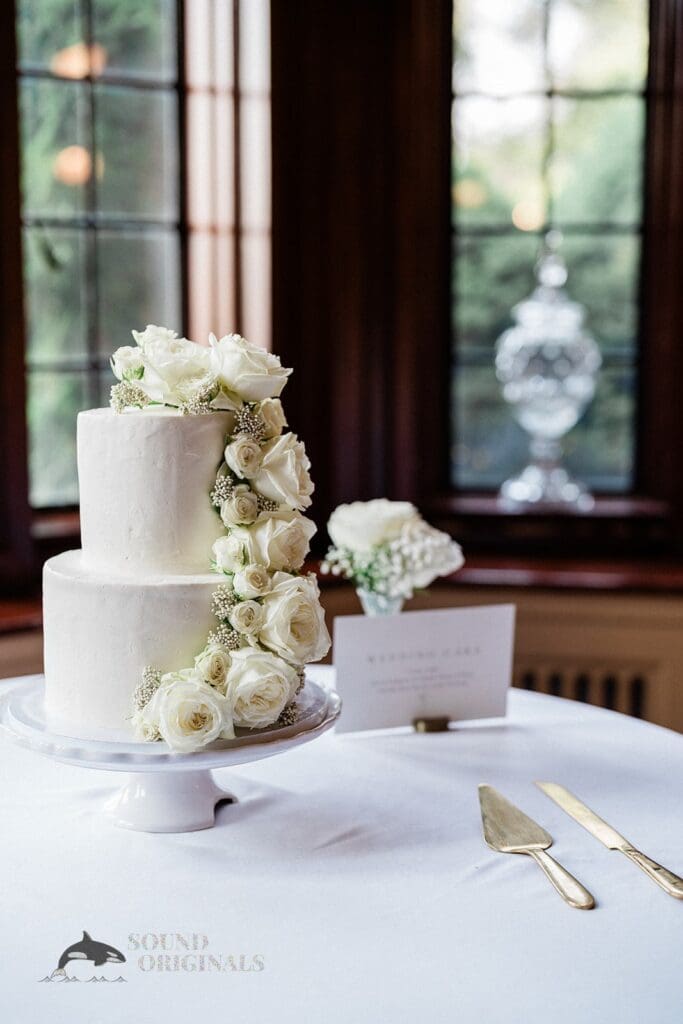 Thavy + Morgan Thornewood Castle Wedding // Thavy & Morgan -