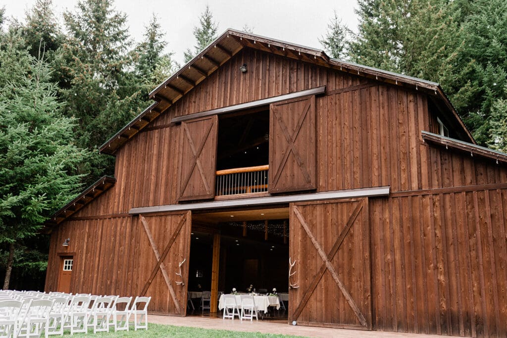Burkett’s Barn On Hemenway Wedding // Sufina + Hayden -