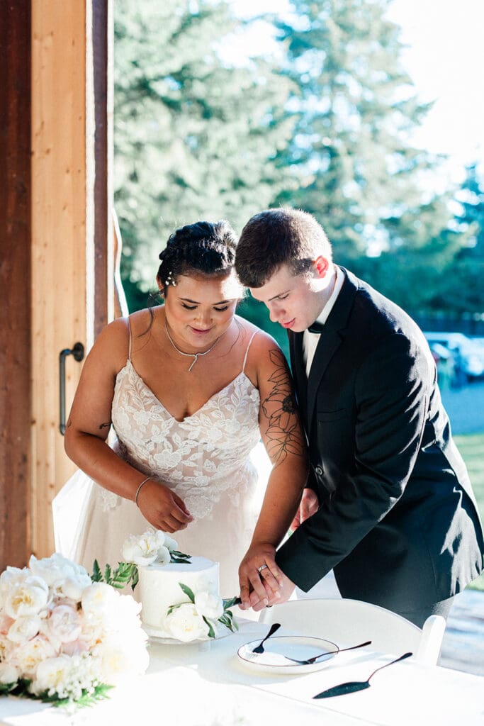 Burkett’s Barn On Hemenway Wedding // Sufina + Hayden -