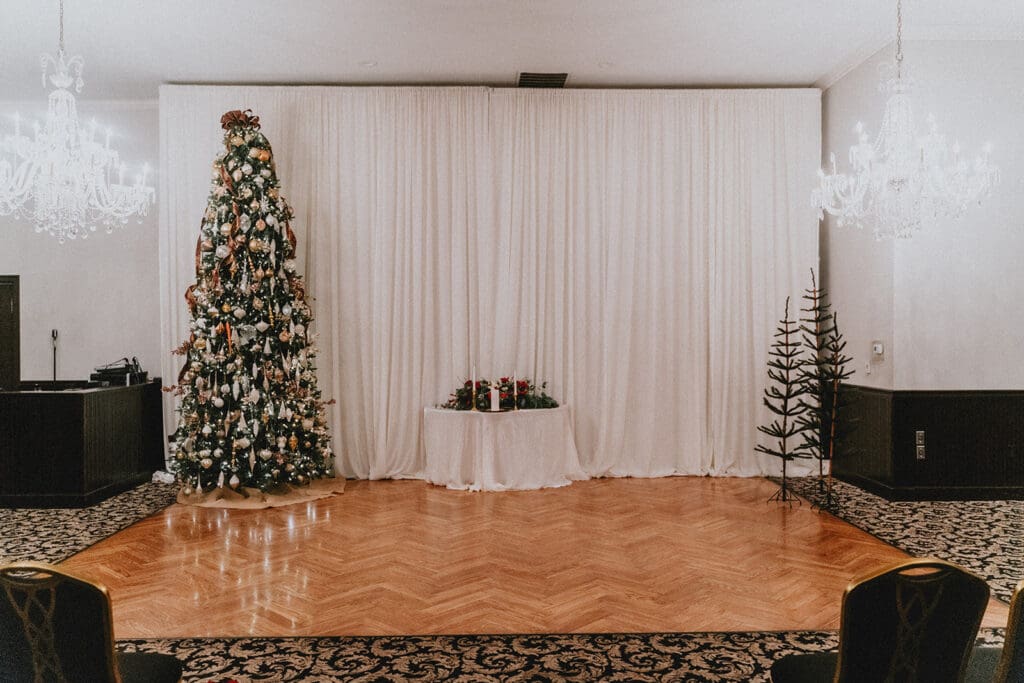 Gray Gables Estate Wedding // Savanna + Joshua -