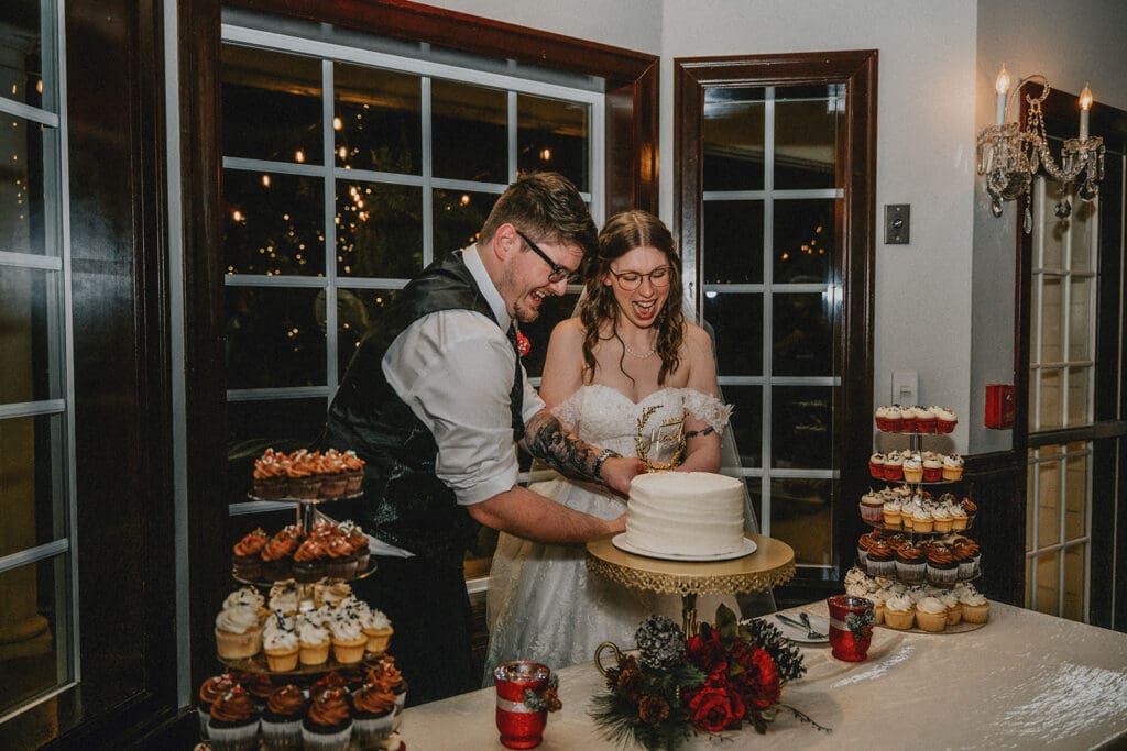 Gray Gables Estate Wedding // Savanna + Joshua -