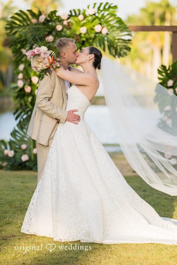 Fairchild Botanical Gardens Wedding // Nicole & Will -
