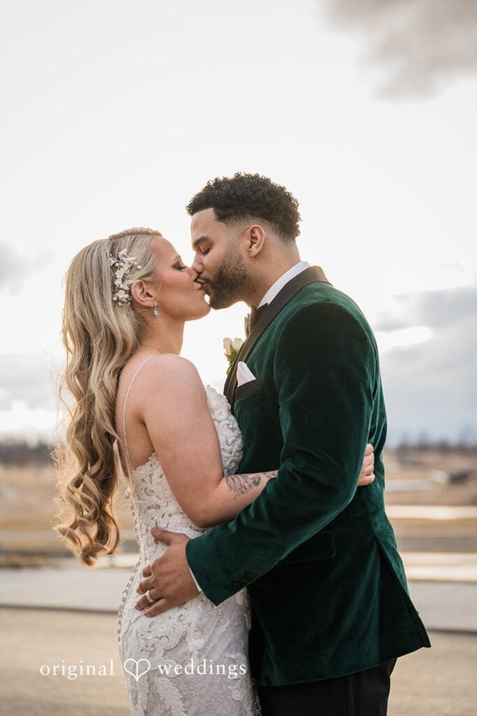 Mystic Lake Center Wedding // Emma & Noah -