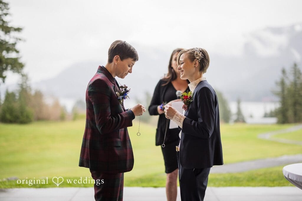 Skamania Lodge Wedding // Lauren & Edi -