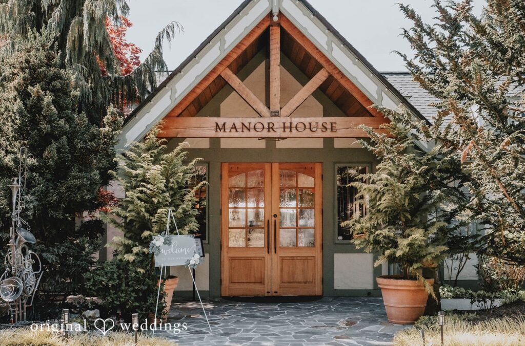 The Manor House at Pleasant Beach Wedding // Kristen & Nathan -