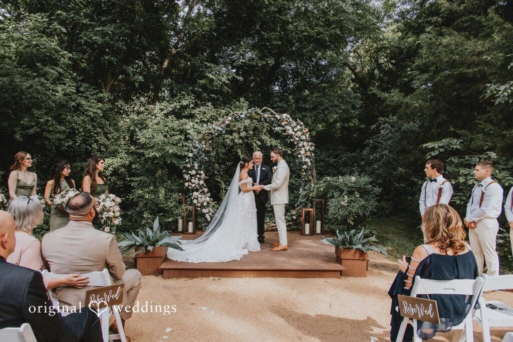 Arrowwood Wedding // Mikayla & Danny -