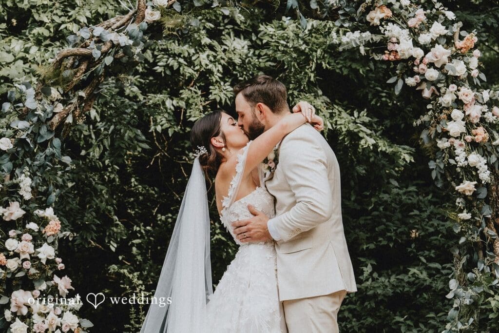 Arrowwood Wedding // Mikayla & Danny -