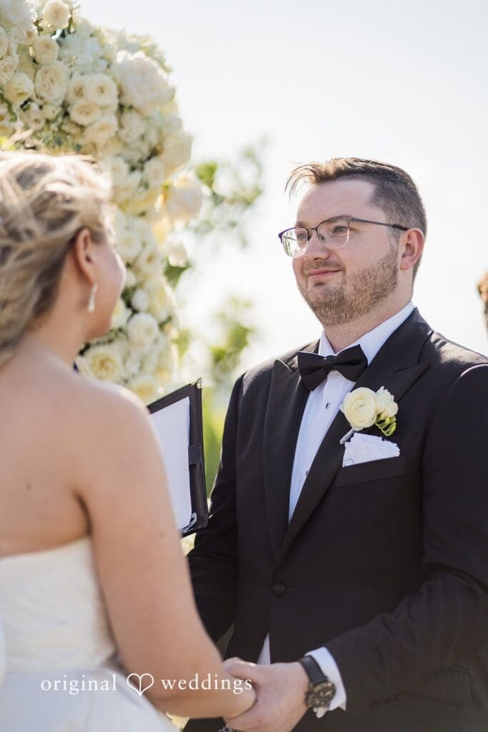 Blue Valley Vineyards Wedding // Meredith & Robert -