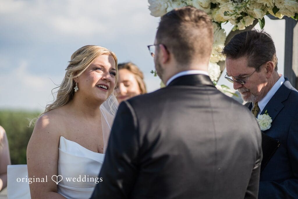 Blue Valley Vineyards Wedding // Meredith & Robert -