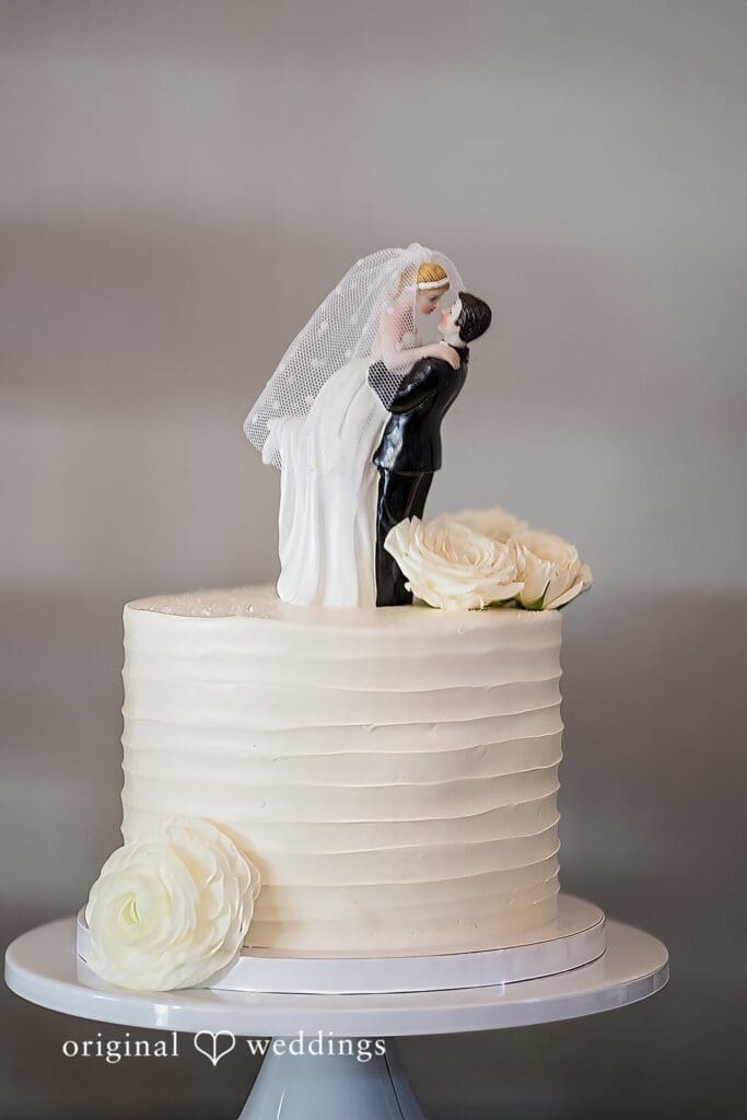 Blue Valley Vineyards Wedding // Meredith & Robert -