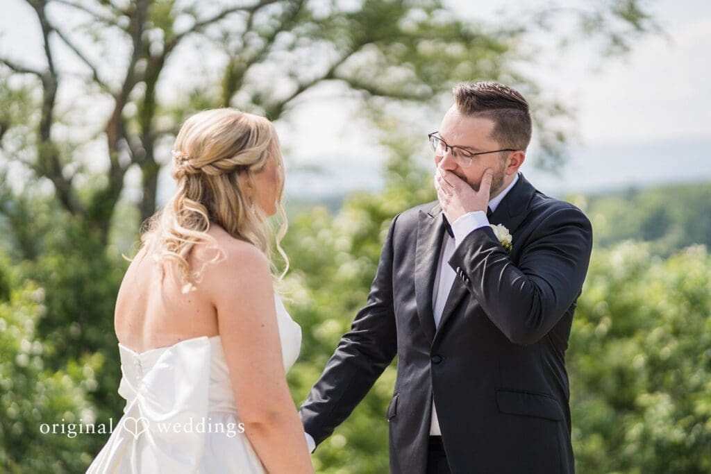 Blue Valley Vineyards Wedding // Meredith & Robert -