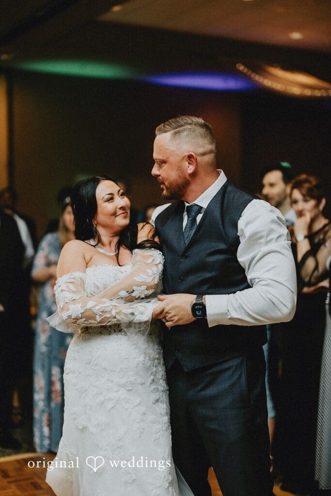 Indian Summer Country Club Wedding // Jennifer & Vern -