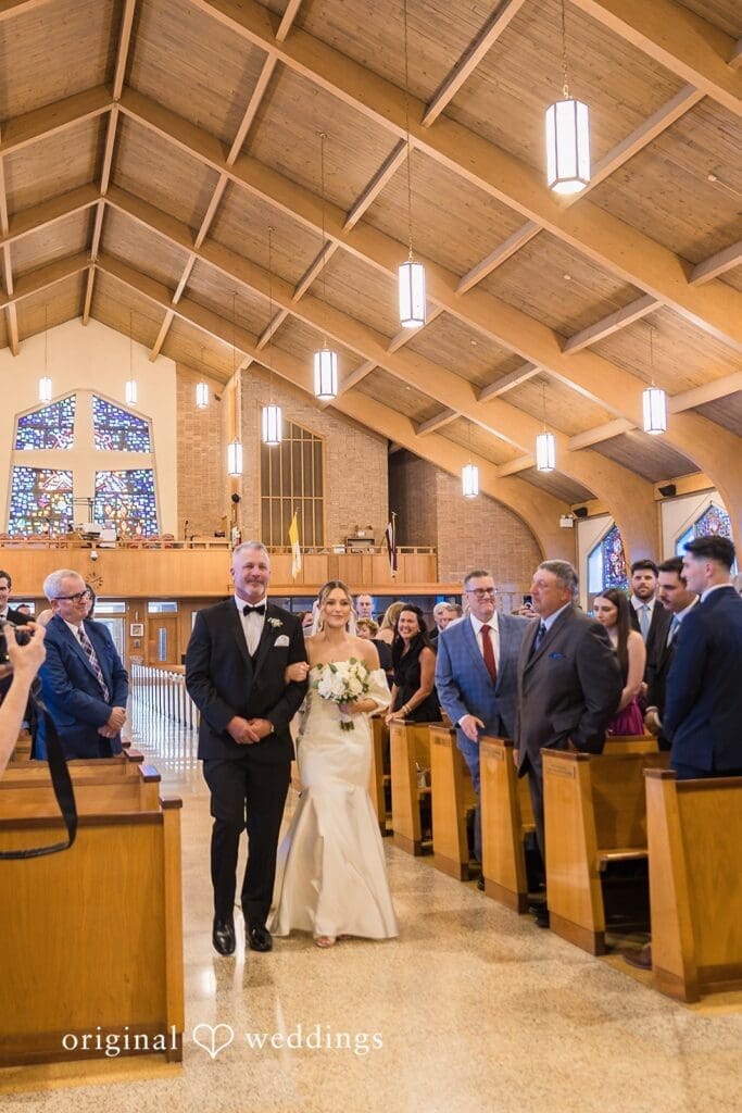 Normandy Farm Wedding // Meg & Mike -