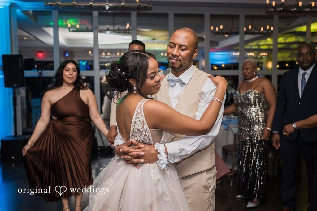 Oceanview of Nahant Wedding // Michelle & Jordan -