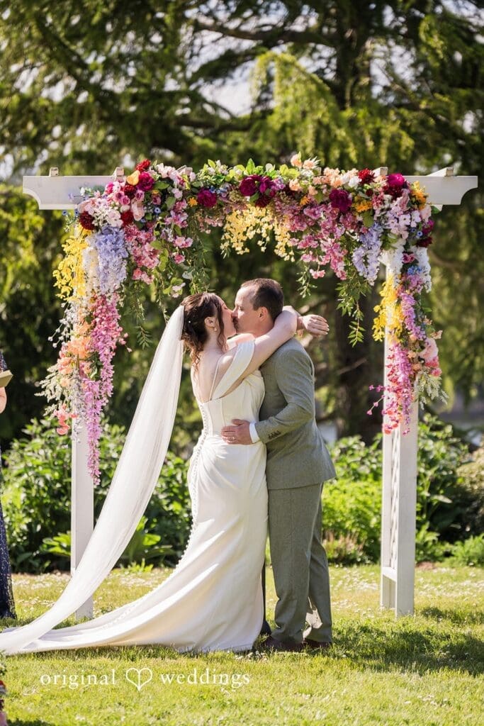 Jordan + Mitchell Old Alcohol Plant Inn Wedding // Jordan & Mitchell -