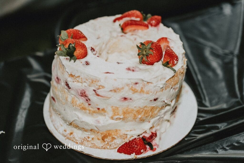 Private Home - MN Wedding // Britta & Winfred -