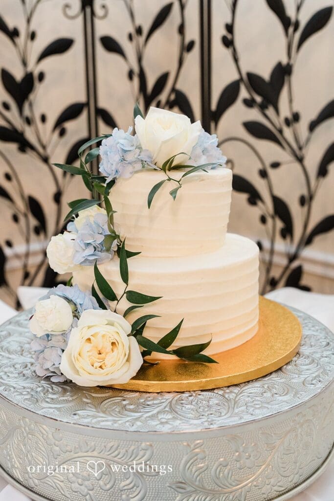 Lindsay + Ben Roswell Mill Club Wedding // Lindsay & Ben -