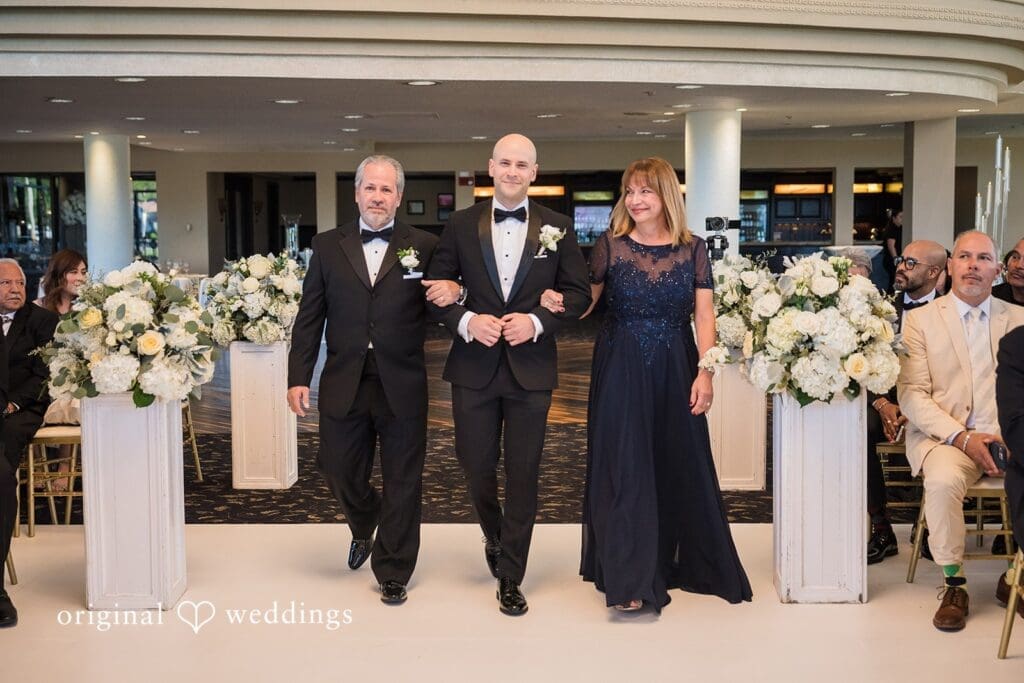 Victoria in the Park Wedding // Noemi & Michael -