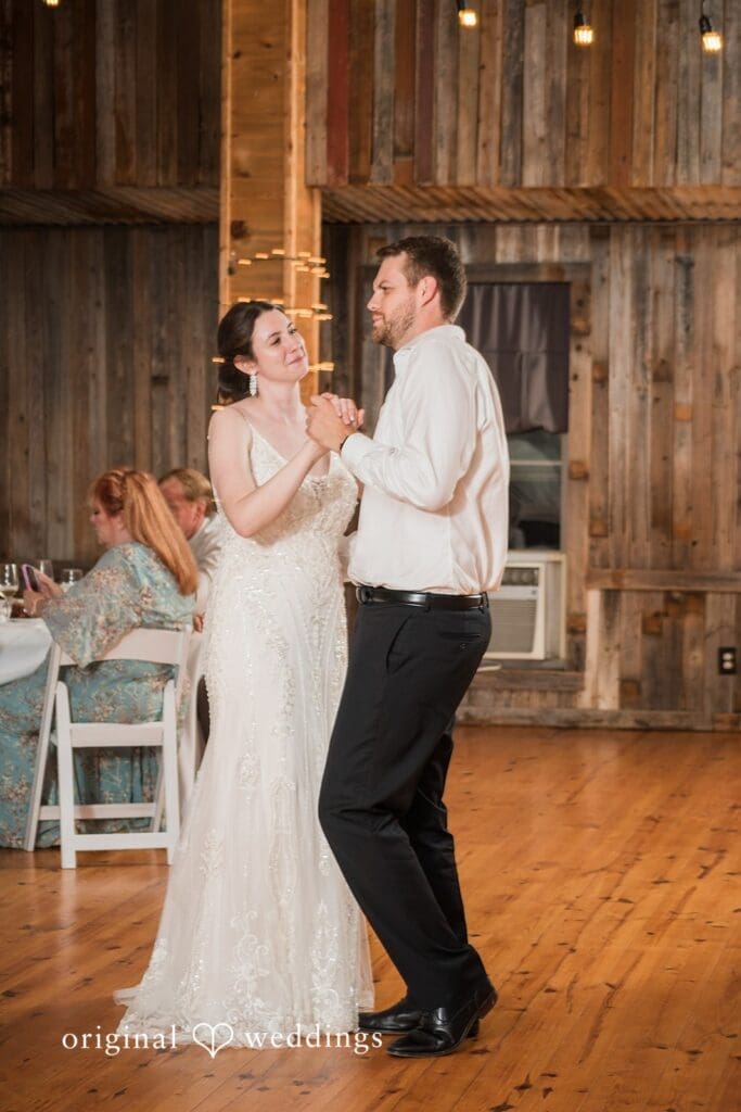 Winding Brooks Wedding // Lynzy & Jerrod -