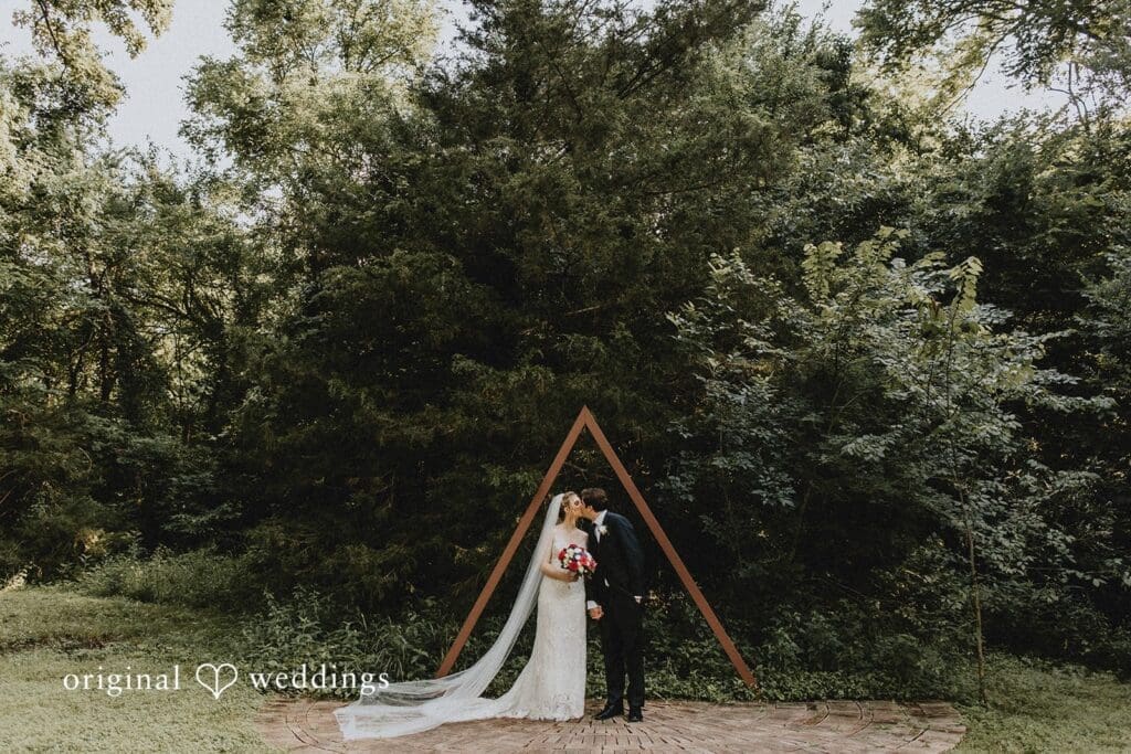 Arrowwood Wedding // Holly & Tommy -