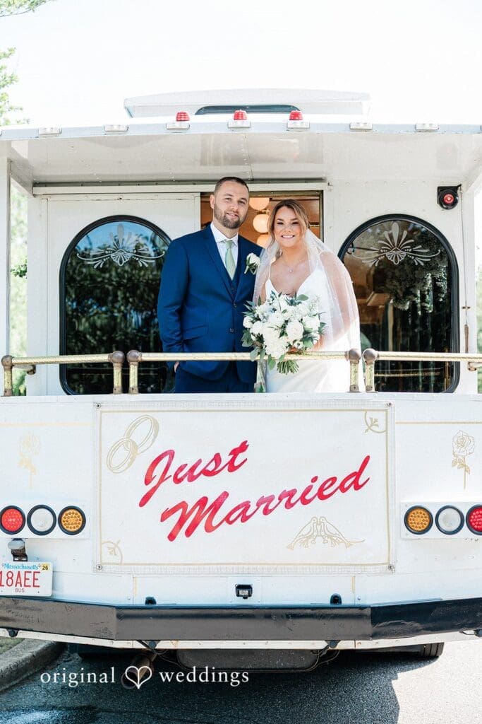 Ferncroft Country Club Wedding // Justina & Bryan -