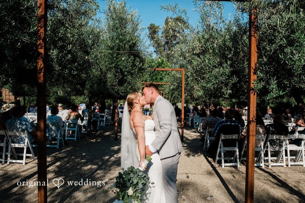 Lavender & Olive Wedding // Alexis & Gabreul -