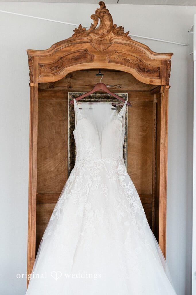 Mavericks House Wedding // Savannah & Trey -