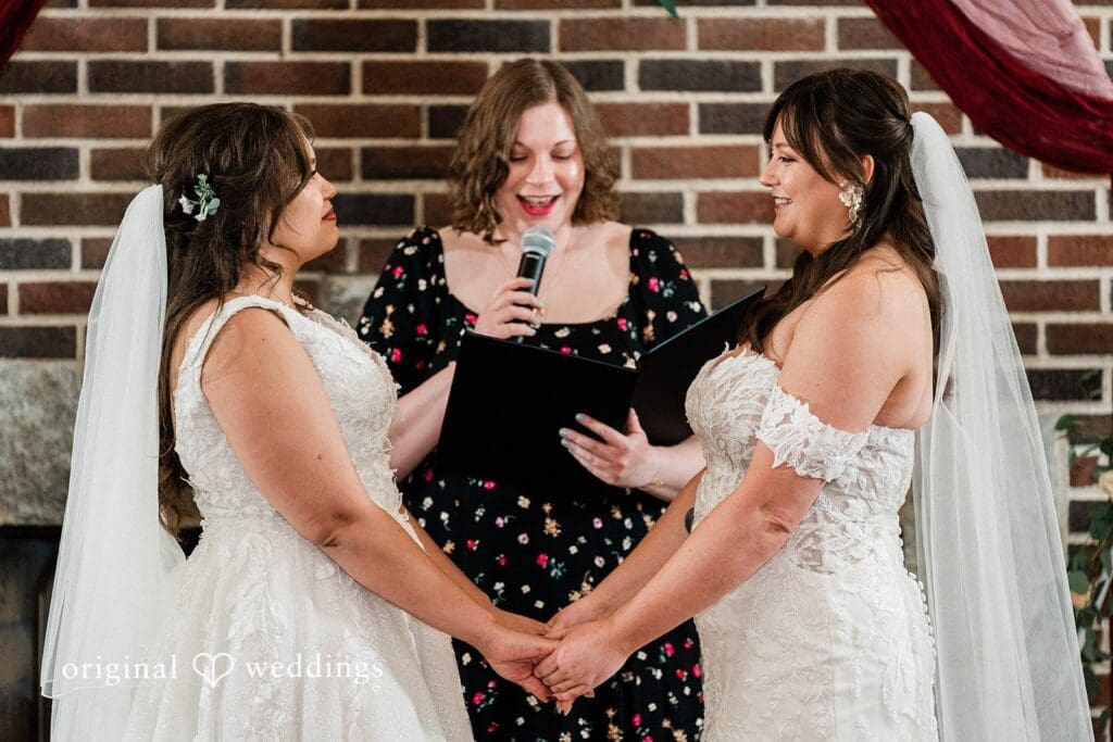 Minnesota Landscape Arboretum Wedding // Amanda & Stacia -