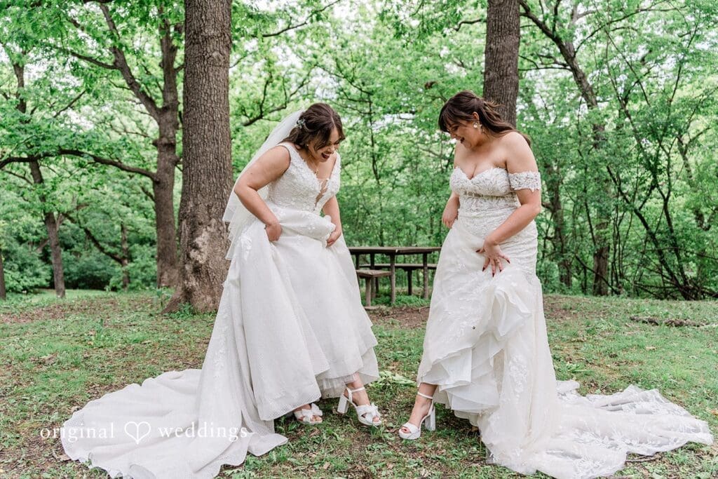 Minnesota Landscape Arboretum Wedding // Amanda & Stacia -