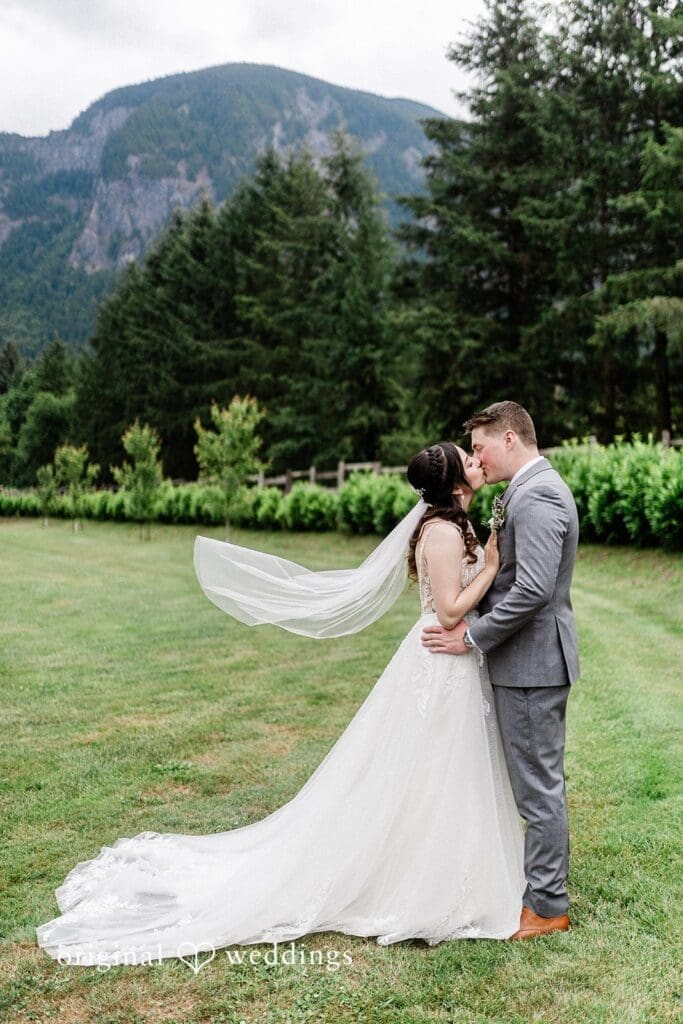 North Fork Farm Wedding // Angelina & Otis -