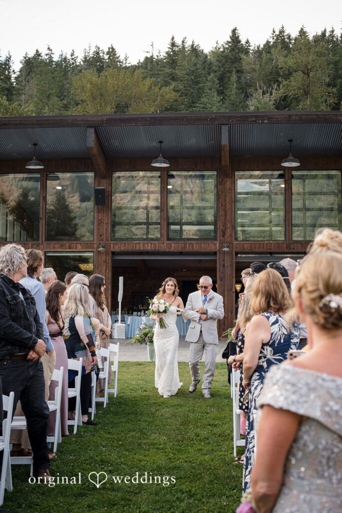 North Fork Farm Wedding // Holly & James -