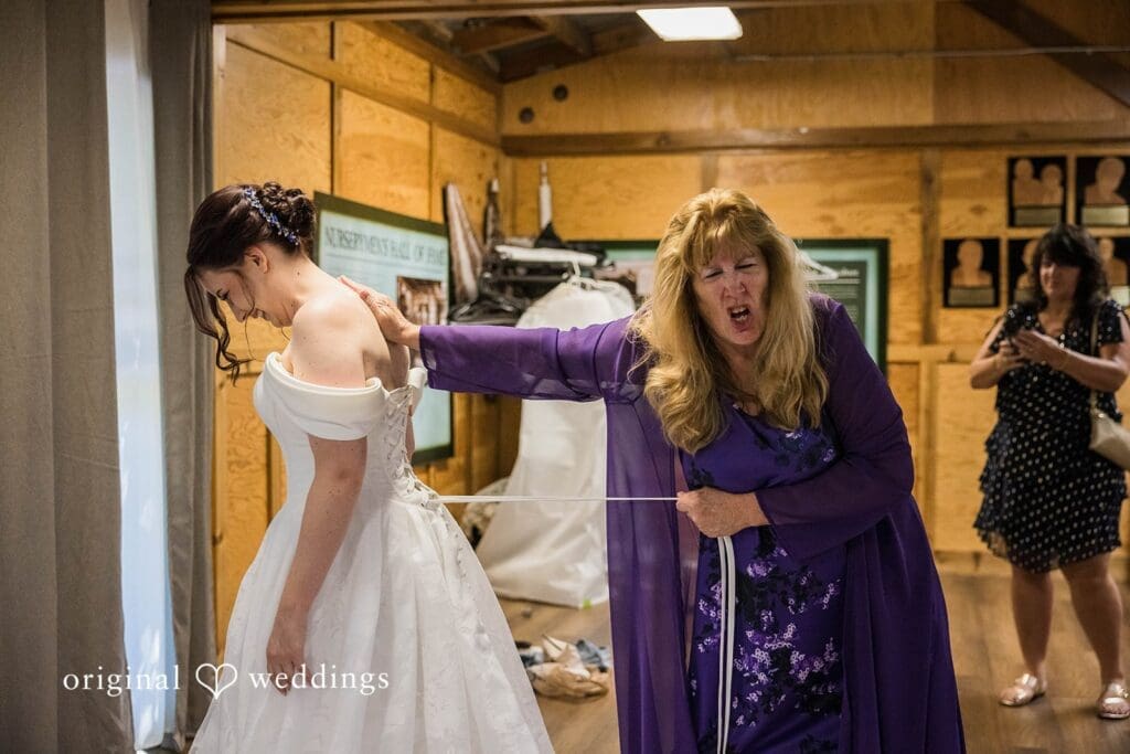 Oregon Garden Wedding // Karen & Brandon -