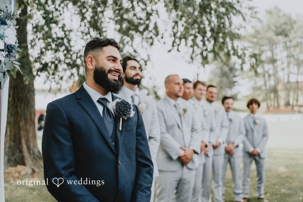 Robin Hill Farm and Vineyard Wedding // Alexis & Jonathan -