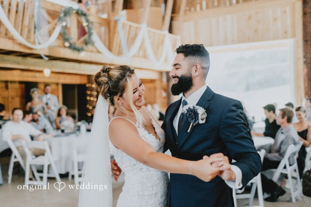 Robin Hill Farm and Vineyard Wedding // Alexis & Jonathan -