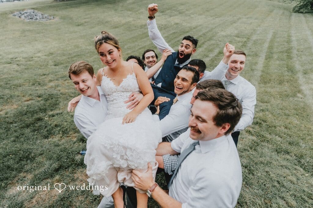 Robin Hill Farm and Vineyard Wedding // Alexis & Jonathan -