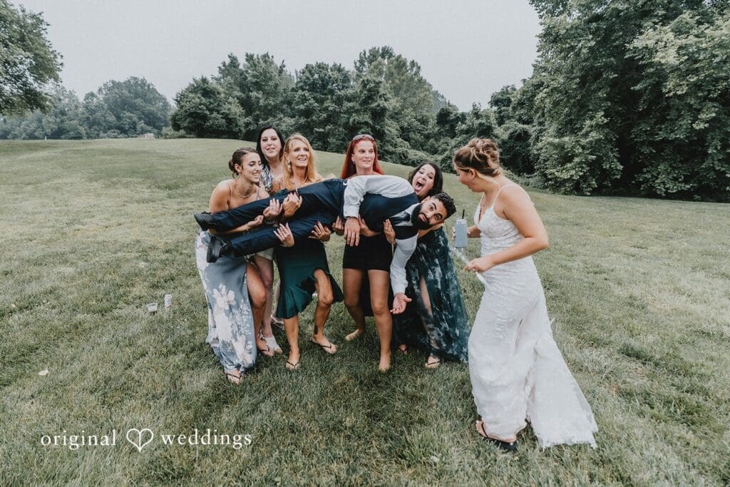 Robin Hill Farm and Vineyard Wedding // Alexis & Jonathan -