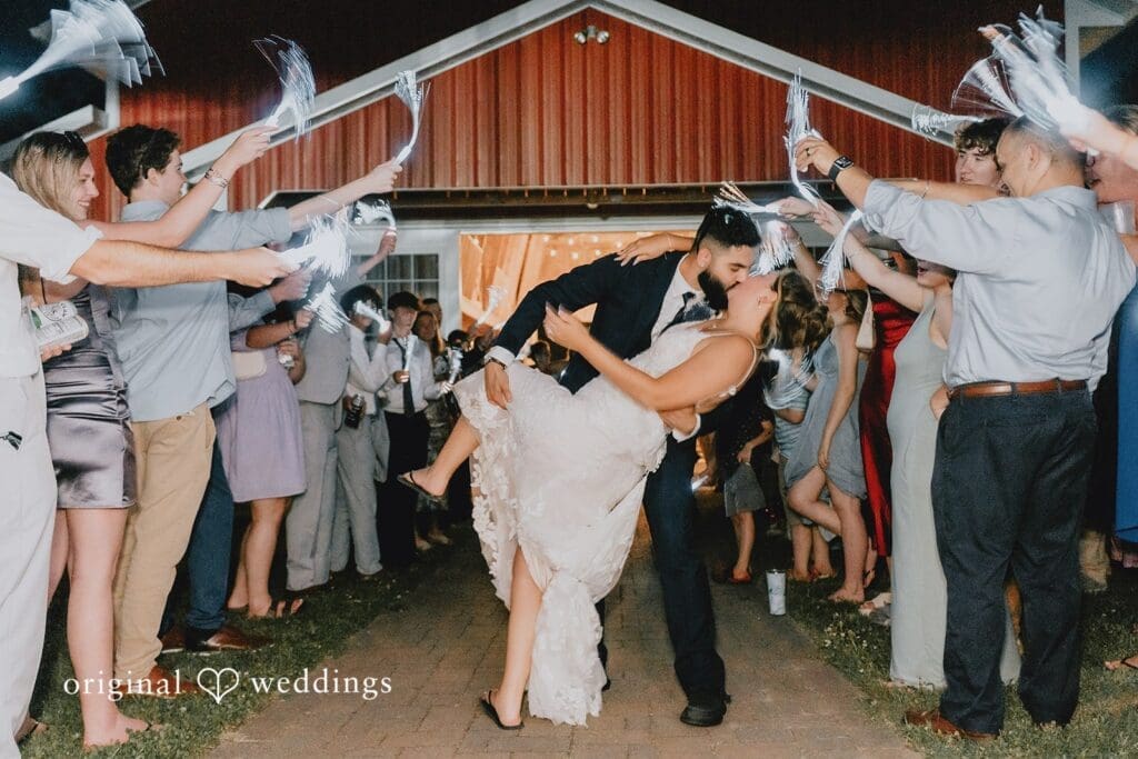 Robin Hill Farm and Vineyard Wedding // Alexis & Jonathan -