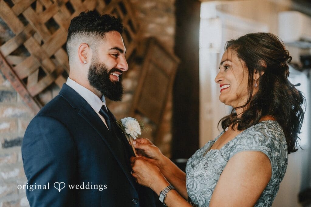 Robin Hill Farm and Vineyard Wedding // Alexis & Jonathan -