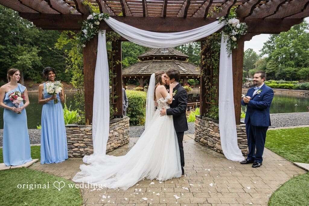 Rocky's Lake Estate Wedding // Molly & Josh -