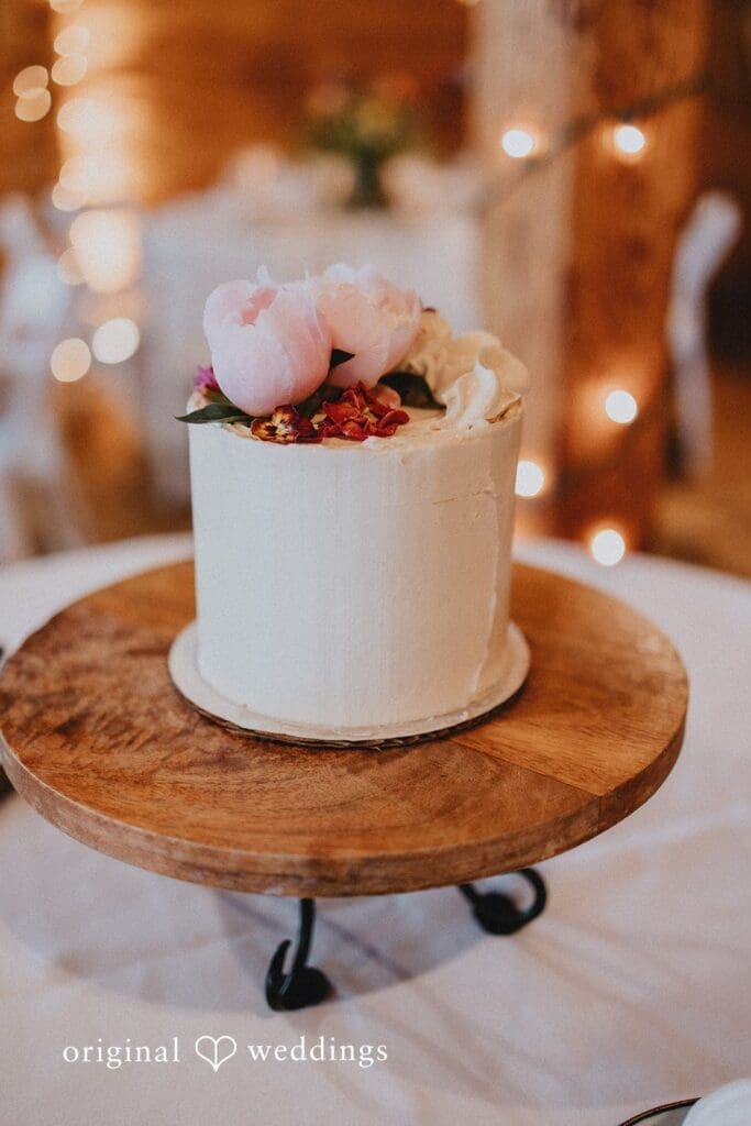 Smith Barn Brooksby Farm Wedding // Victoria & Mark -