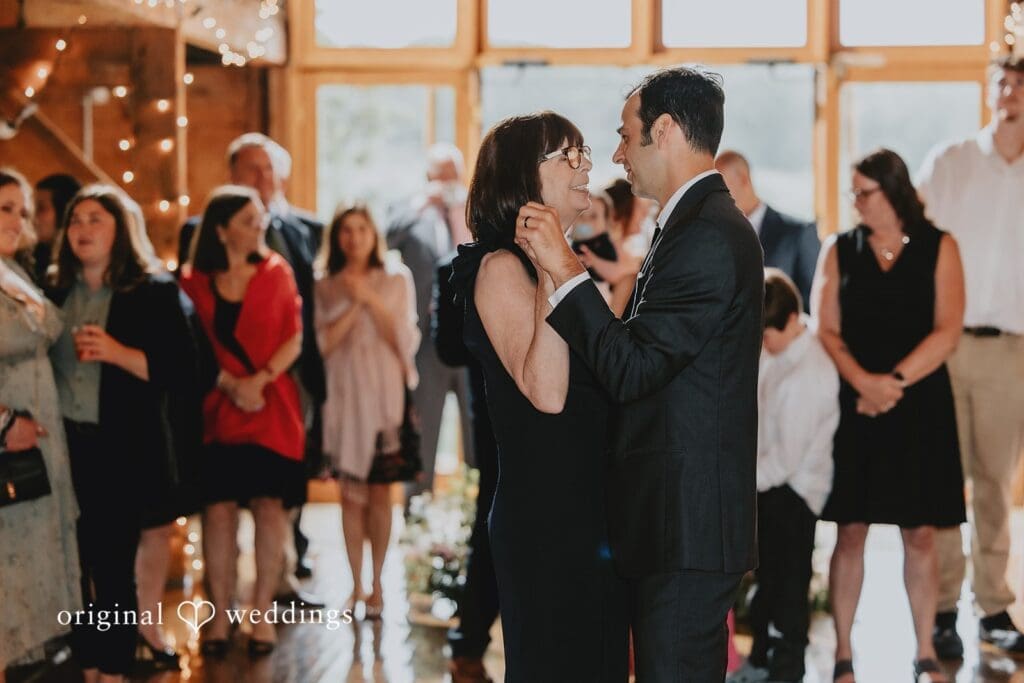 Smith Barn Brooksby Farm Wedding // Victoria & Mark -