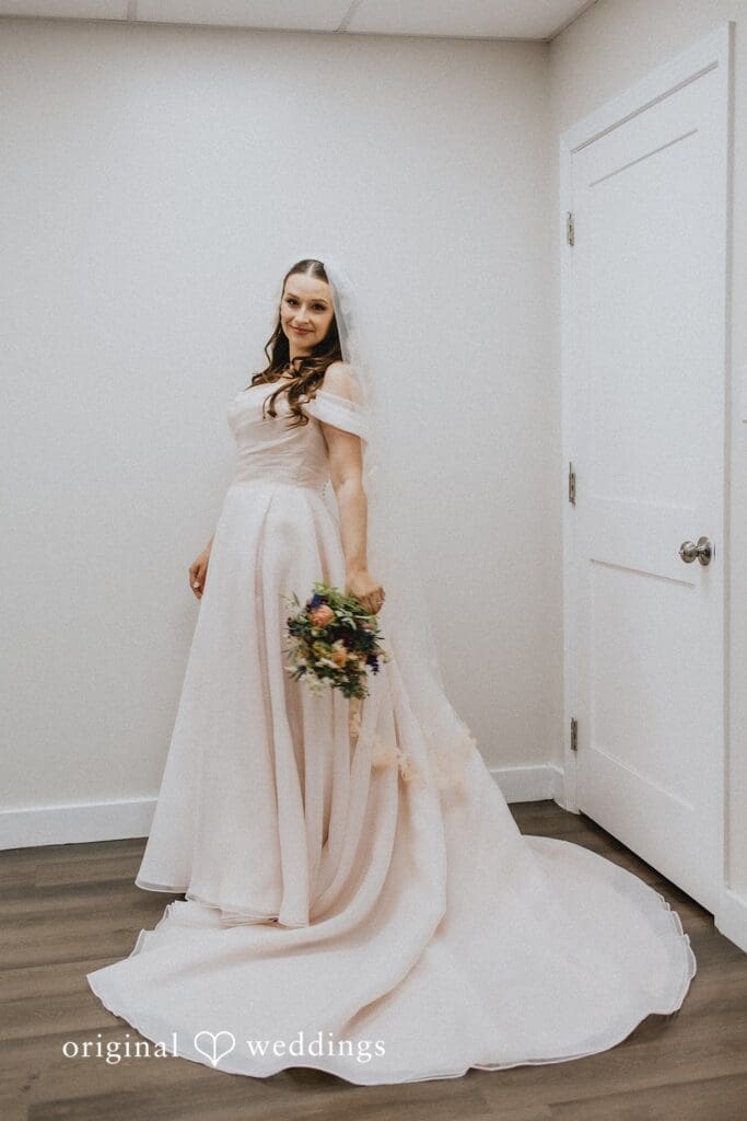 Smith Barn Brooksby Farm Wedding // Victoria & Mark -