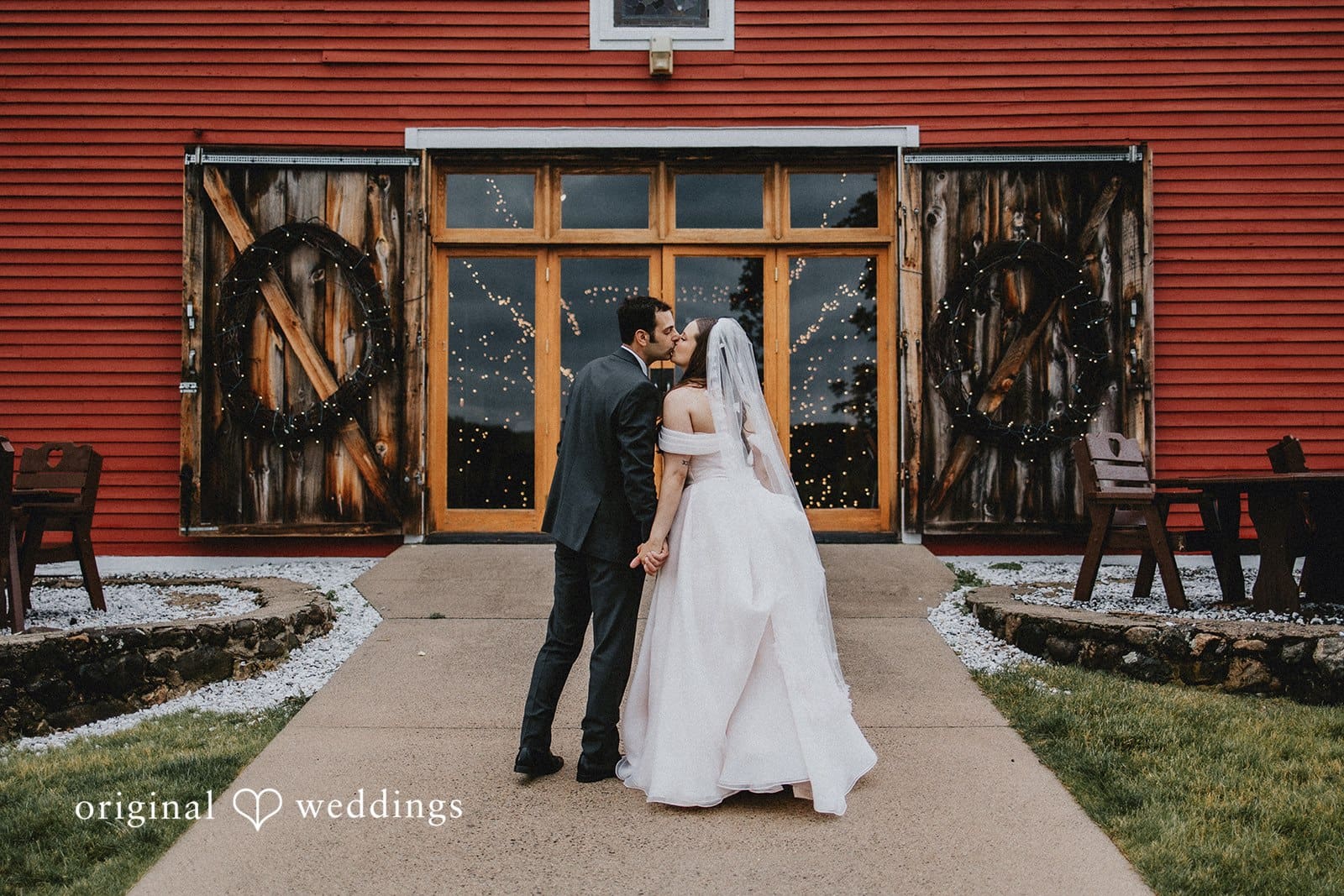 Smith Barn Brooksby Farm Wedding // Victoria & Mark -