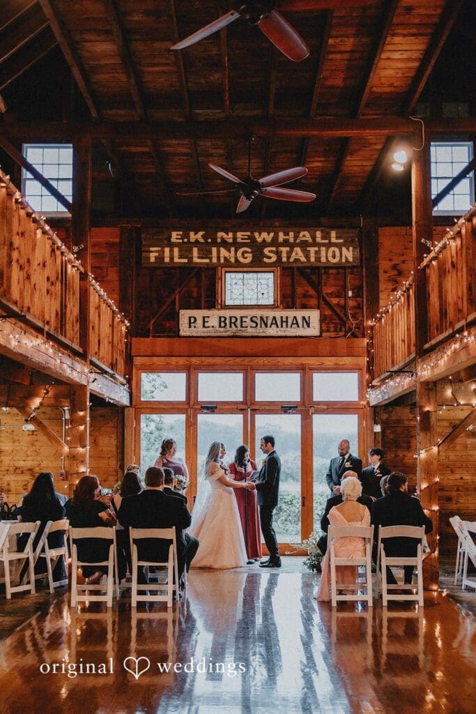 Smith Barn Brooksby Farm Wedding // Victoria & Mark -