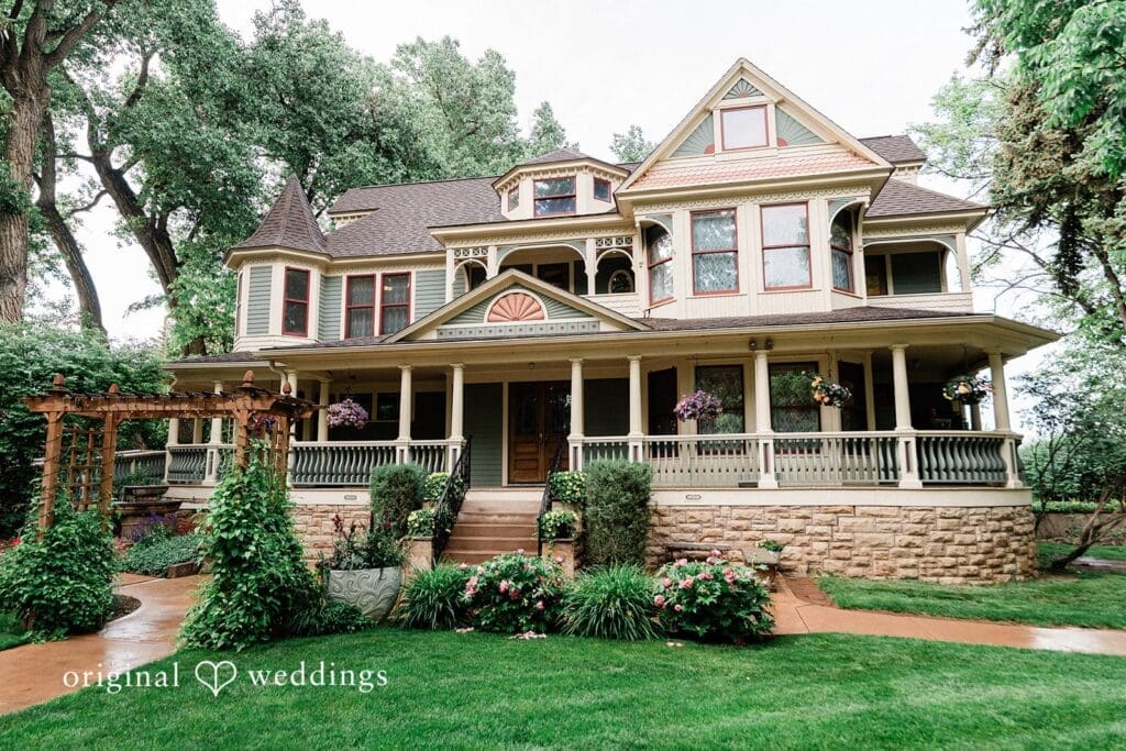 Tapestry House Wedding // Moriah & Brandon -