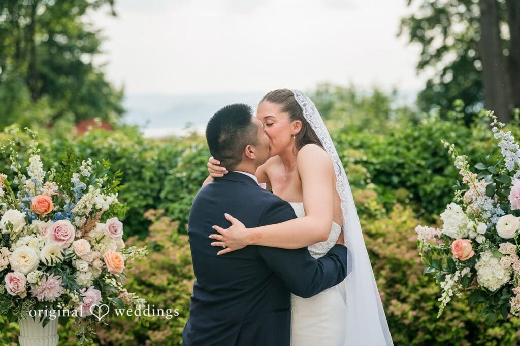 The Briarcliff Manor Wedding // Meagan & Matthew -