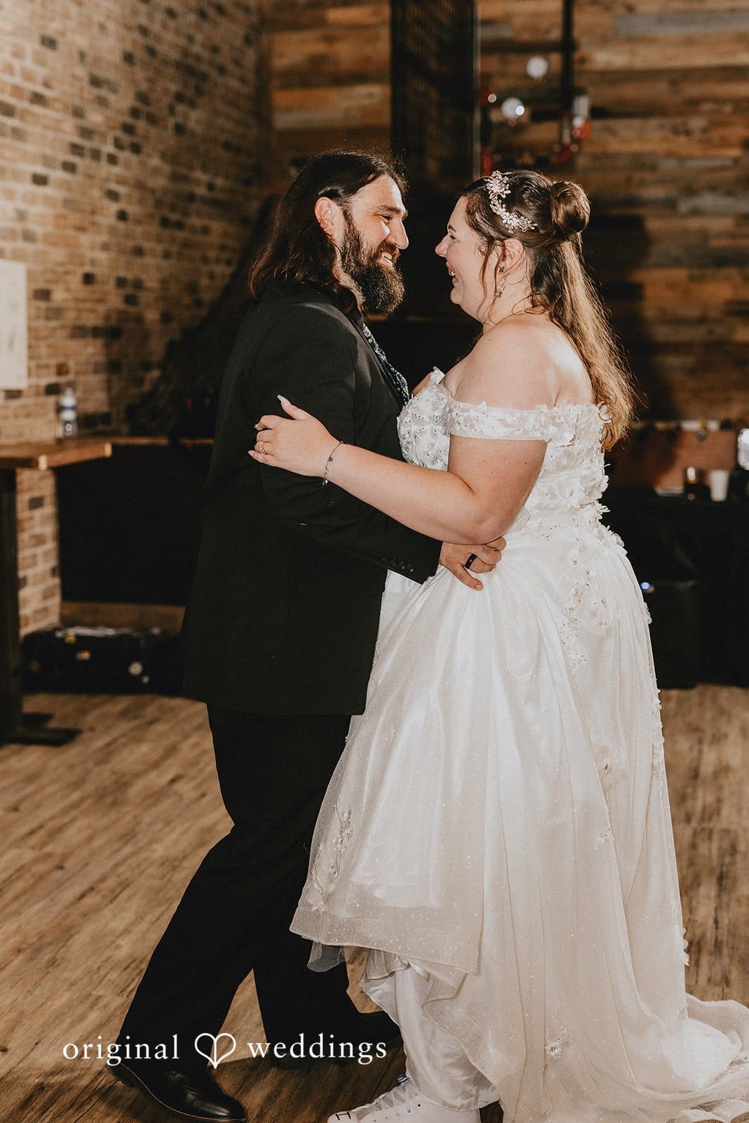 The Outlet Wedding
